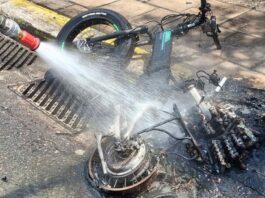 Χαλάνδρι: Λαμπάδιασε ηλεκτρικό μοτοποδήλατο στη Δουκ. Πλακεντίας