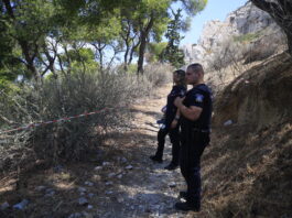 Σορός γυναίκας σε προχωρημένη σήψη εντοπίστηκε το μεσημέρι του Σαββάτου σε σπηλιά στον Λυκαβηττό.