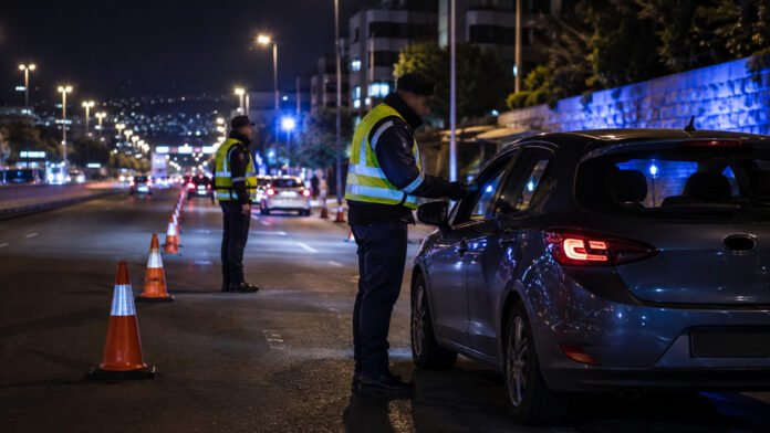 Νυχτερινός τροχονομικός έλεγχος σε κεντρική οδική αρτηρία της Αττικής