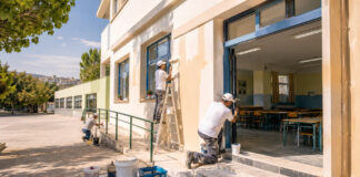 Γαλάτσι: Σε εξέλιξη η συντήρηση σε τέσσερα δημοτικά σχολεία Εργασίες βαφής και συντήρησης σε σχολικό κτίριο πριν από τη νέα σχολική χρονιά