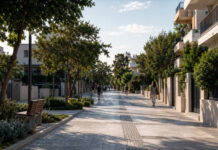 Μεταμόρφωση: Η οδός Δημητσάνης χαρακτηρίζεται πεζόδρομος Πεζόδρομος με προσβάσιμη όδευση, πράσινο και χώρους ανάπαυσης σε αστική γειτονιά