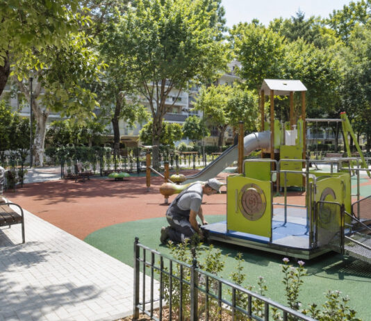 Νέα Ερυθραία: Ανακατασκευάζεται πλήρως η παιδική χαρά στην Πλατεία 28ης Οκτωβρίου Σύγχρονη προσβάσιμη παιδική χαρά σε καταπράσινη αστική πλατεία