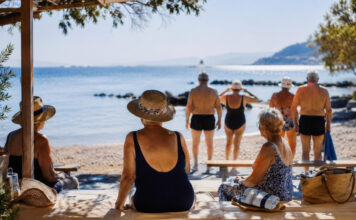 Παπάγου–Χολαργός: Στις 17 Αυγούστου οι εγγραφές για τα θαλάσσια μπάνια των ΚΑΠΗ Ηλικιωμένοι σε οργανωμένη πρωινή εξόρμηση για θαλάσσιο μπάνιο