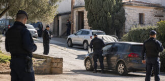 Πελοπόννησος: 13 συλλήψεις σε στοχευμένες επιχειρήσεις τριών νομών Συντονισμένος αστυνομικός έλεγχος σε κατοικημένη περιοχή της Πελοποννήσου