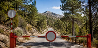 Πεντέλη: Πότε κλείνουν οι δασικοί δρόμοι λόγω κινδύνου πυρκαγιάς Μπάρα προληπτικής διακοπής κυκλοφορίας σε δασική οδό της Πεντέλης