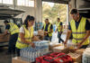 Πεντέλη: Αποστολή ειδών πρώτης ανάγκης σε πυροσβέστες και εθελοντές Εθελοντές οργανώνουν νερά, τρόφιμα και υγειονομικό υλικό για αποστολή σε πυρόπληκτες περιοχές
