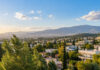 Καιρός στην Αττική σήμερα: Έως 30°C στα βόρεια προάστια με βόρειους ανέμους Ηλιόλουστη πρωινή θέα στα βόρεια προάστια της Αττικής με λίγες νεφώσεις και βόρειο άνεμο