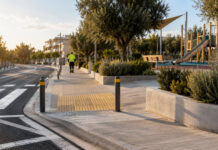 Παπάγου–Χολαργός: Νέες συμβάσεις για ράμπες ΑμεΑ, παιδικές χαρές και αδέσποτα Προσβάσιμο πεζοδρόμιο με ράμπα, νέες διαγραμμίσεις και ασφαλής παιδική χαρά σε δημοτικό χώρο