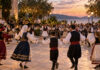 Πεντέλη: Πρώτο Πανόραμα Παραδοσιακών Χορών με δράση αλληλεγγύης Χορευτικά συγκροτήματα παρουσιάζουν παραδοσιακούς ελληνικούς χορούς σε υπαίθρια γιορτή