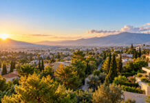 Καιρός στην Αττική 7/10: Ηλιοφάνεια και έως 26°C Ηλιόλουστο φθινοπωρινό πρωινό πάνω από τις πράσινες γειτονιές των βορείων προαστίων της Αττικής