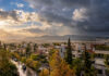 Καιρός στην Αττική: Έως 26°C και πιθανές καταιγίδες από το μεσημέρι Μεταβαλλόμενος ουρανός με ήλιο και πυκνά σύννεφα πάνω από τα βόρεια προάστια της Αθήνας