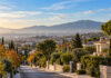 Καιρός στην Αττική: Ηλιοφάνεια και έως 23°C την Τρίτη Ηλιόλουστο φθινοπωρινό πρωινό σε καταπράσινη γειτονιά των βορείων προαστίων με την Πάρνηθα στο βάθος