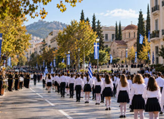 Νέα Ιωνία: Στις 12:00 η παρέλαση της 28ης Οκτωβρίου Μαθητική παρέλαση σε δενδροφυτεμένη λεωφόρο με ελληνικές σημαίες και φιλαρμονική