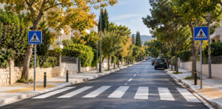Βριλήσσια: Έως τον Απρίλιο του 2027 το έργο οδικής ασφάλειας Αναβαθμισμένος αστικός δρόμος με νέα διάβαση πεζών, σήμανση και επισκευασμένα πεζοδρόμια