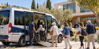 Βριλήσσια: Διαγωνισμός 94.264,60 ευρώ για μεταφορά μελών Προσβάσιμο δημοτικό λεωφορείο εξυπηρετεί ηλικιωμένους, άτομο με αναπηρία και συμμετέχοντες σε δραστηριότητες