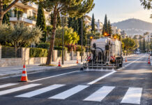 Βριλήσσια: Στο τραπέζι έργο οριζόντιας σήμανσης δρόμων Εργασίες οριζόντιας σήμανσης σε δενδροφυτεμένο αστικό δρόμο
