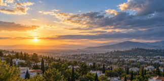 Καιρός στην Αττική: Έως 23°C και πιθανότητα βροχής το βράδυ Φθινοπωρινό πρωινό στα βόρεια προάστια της Αττικής με ηλιοφάνεια και αυξημένες νεφώσεις